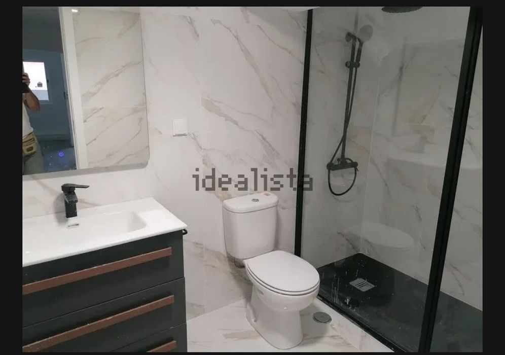 T1 totalmente remodelado, moderno e luminoso, pronto a habitar mês de Julho.