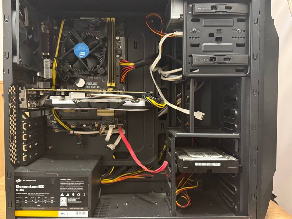 Komputer PC do gier i pracy i5-4440, RX 570 4GB , 16 GB RAM, SSD + HDD