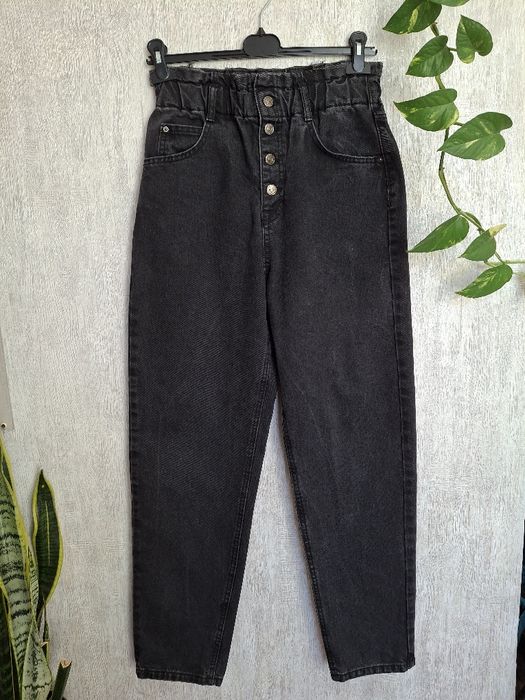 Чорні джинси жіночі Pull & Bear