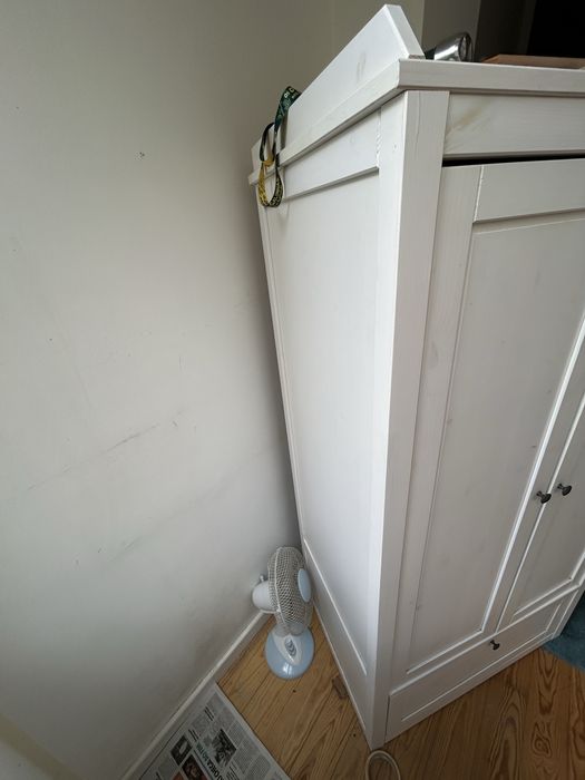Armário IKEA Branco com 2 Portas e Gaveta – 153 cm