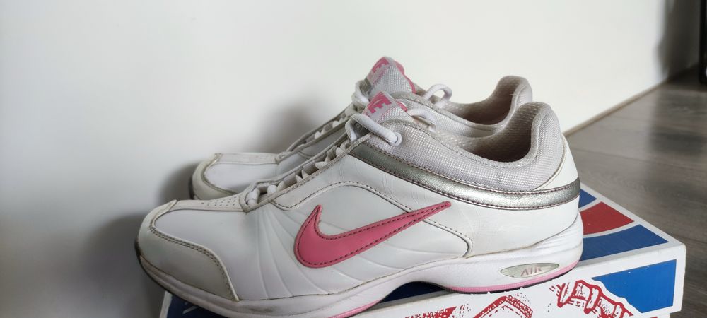 Damskie buty Nike Training Air Swift r. 38,5
