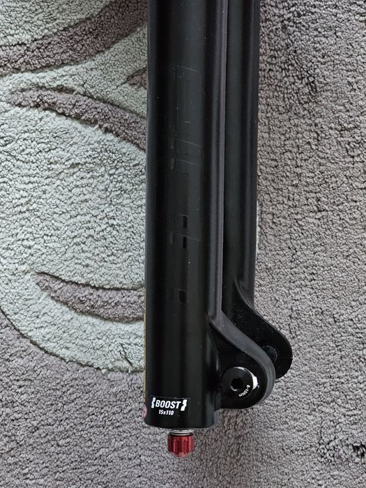 Amortyzator SR Suntour Aion 38 Air skok 170mm błotnik 29" blokada na g