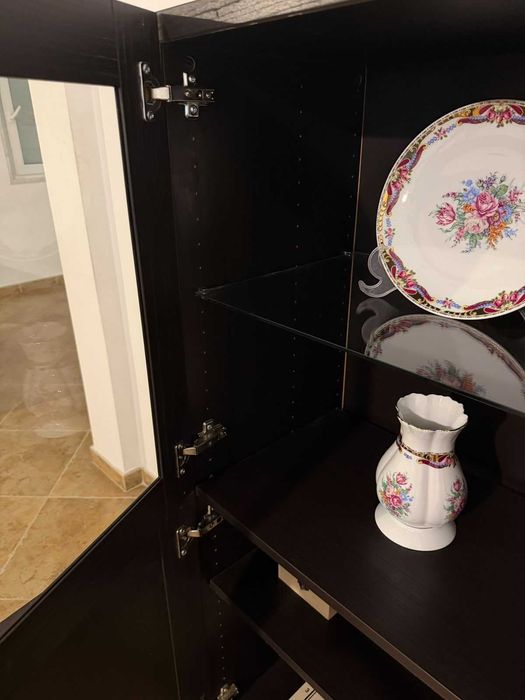 Móvel / Cristaleira / Vitrine