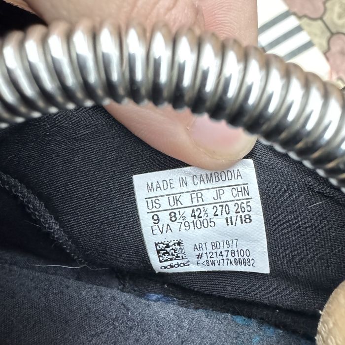 Кроссовки Adidas Swift Run Camo, 42,5 размер, Оригинал, Кросівки