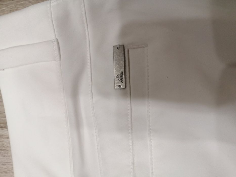 Жіночі шорти Adidas розмір S