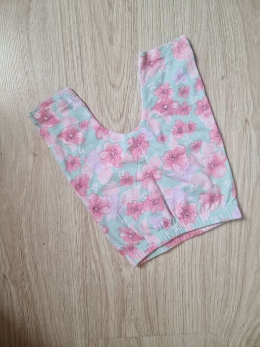 Legginsy w kwiaty 62
