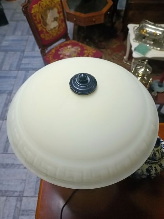 Пара настільних ламп в стилі ар-деко