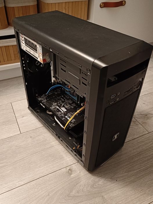 Komputer stacjonarny PC Inter core 2 quad, NVIDIA GTX650