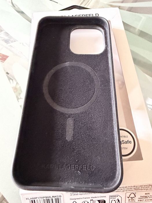 Чехол Karl Lagerfeld для iPhone 16 Pro Max оригинал