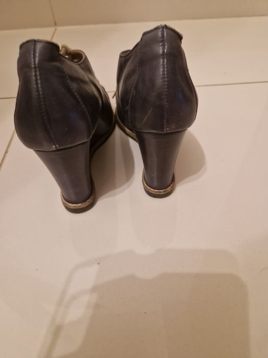 Buty granatowe koturn Ryłko rozm 40