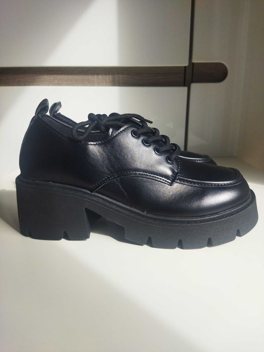 Półbuty damskie rozm. 41