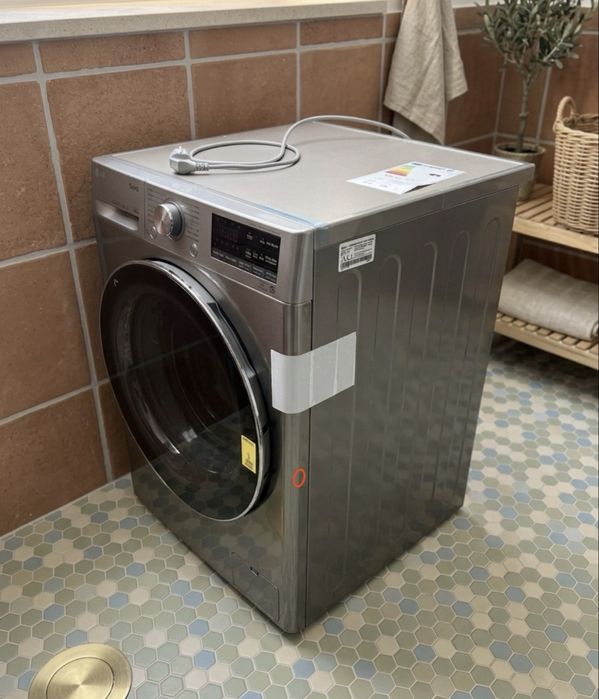 Maquina secar LG 9kg com IA-- Nova nunca usada! Ler descrição.