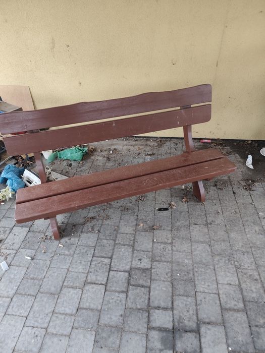 Stół ogrodowy z lawkami