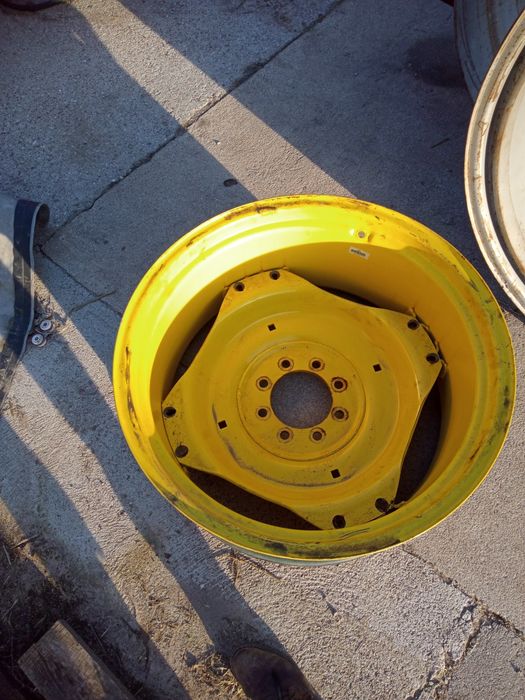 Koło Felga W13 R28 John Deere oryginał otwór 153mm8szpilek jak nowa