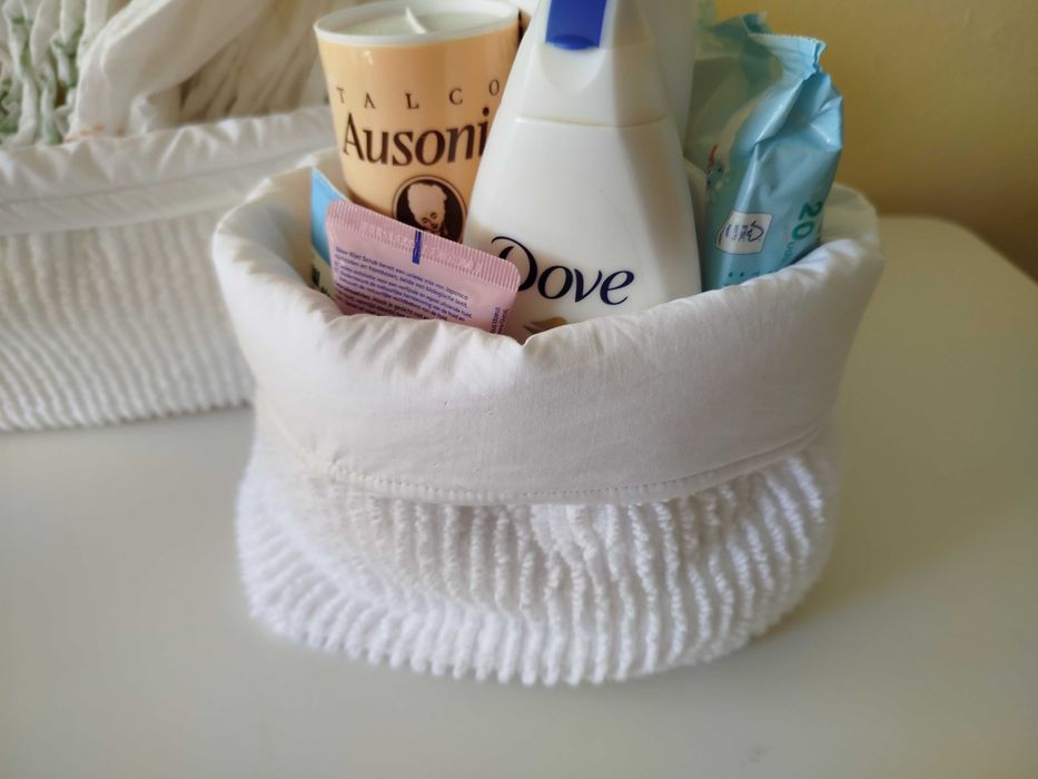 Cestos organizadores produtos higiene