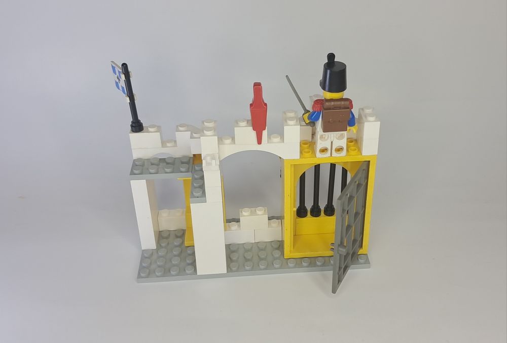 Lego 6259 Pirates Broadside's Brig
 6259