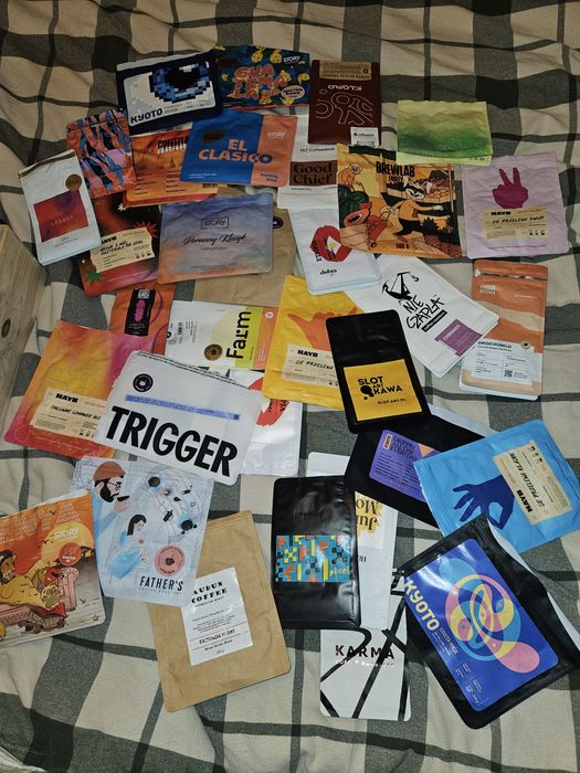 Sprzedam puste opakowania po kawie