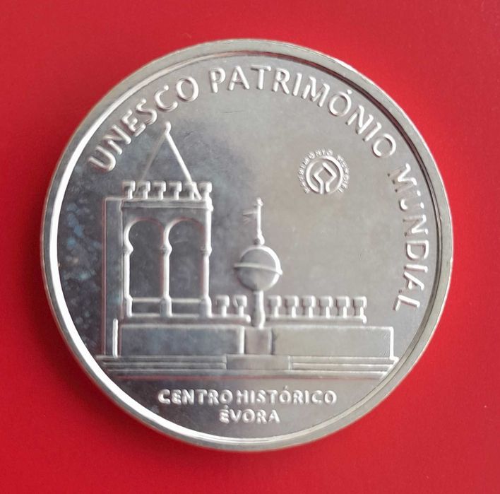 2004 – Portugal – 5 euros (Prata) – Centro Histórico de Évora