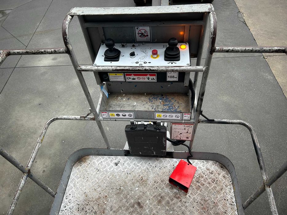 Plataforma Articulada Elétrica Manitou 150AET2