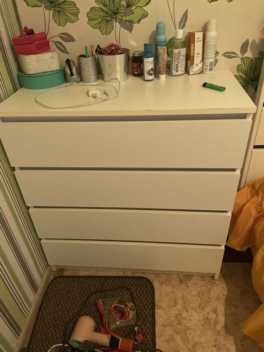 Комод белий хорошее состояние