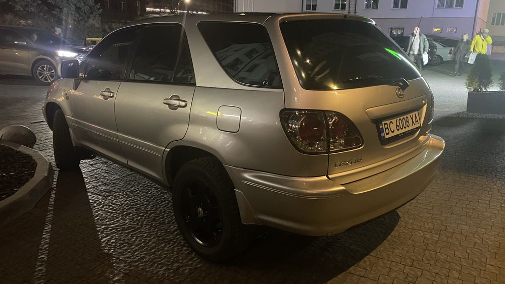 Легенда надійності Lexus RX300