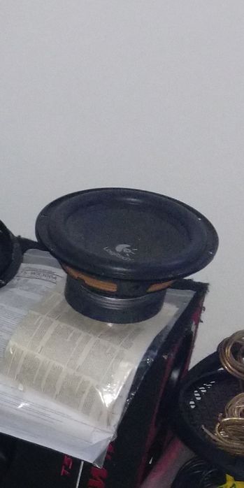 Głośnik niskotonowy z zestawu Logitech Z906