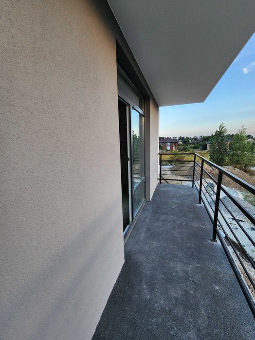 Вітаю! Продам будинок_дуплекс 105м2, від забудовника заводимо газ.