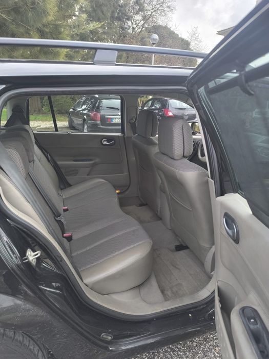 Renault Megane 1.5 Dci - 100cv - Com engate de Reboque