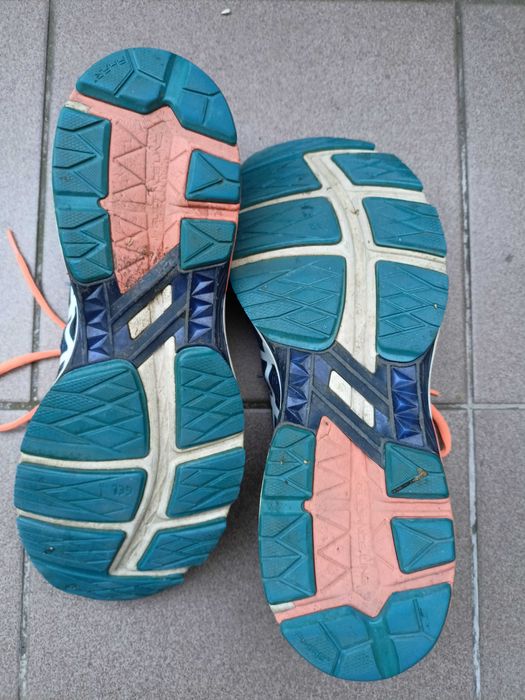 Buty do biegania Asics Gt 1000 T6A3N