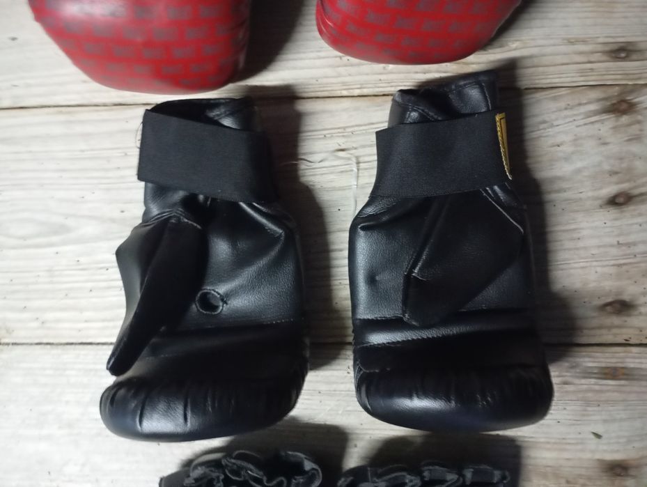 Luvas de boxe, vários modelos