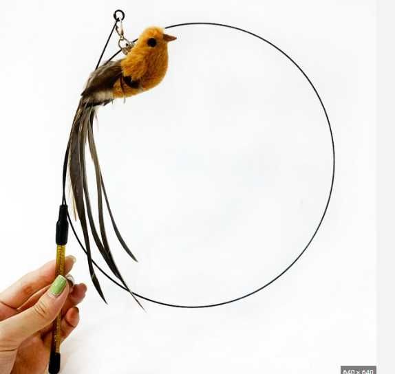 Интерактивная игрушки для кошек . Птичка на спице .