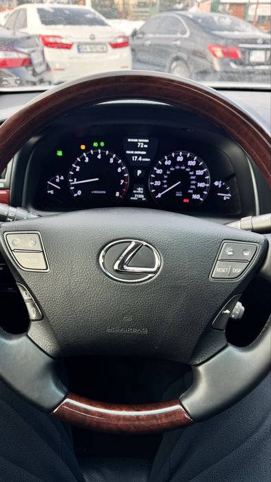 ОДИН ВЛАСНИК НЕФАРБОВАНИЙ Lexus Лексус LS 460 2010р 4,6 газ/бенз 8АКПП