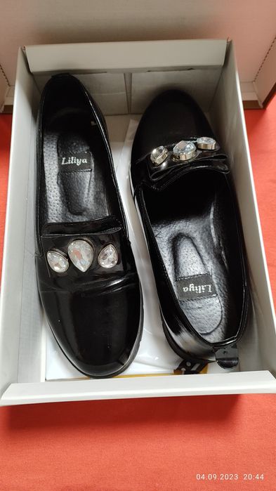 Туфлі     лакові