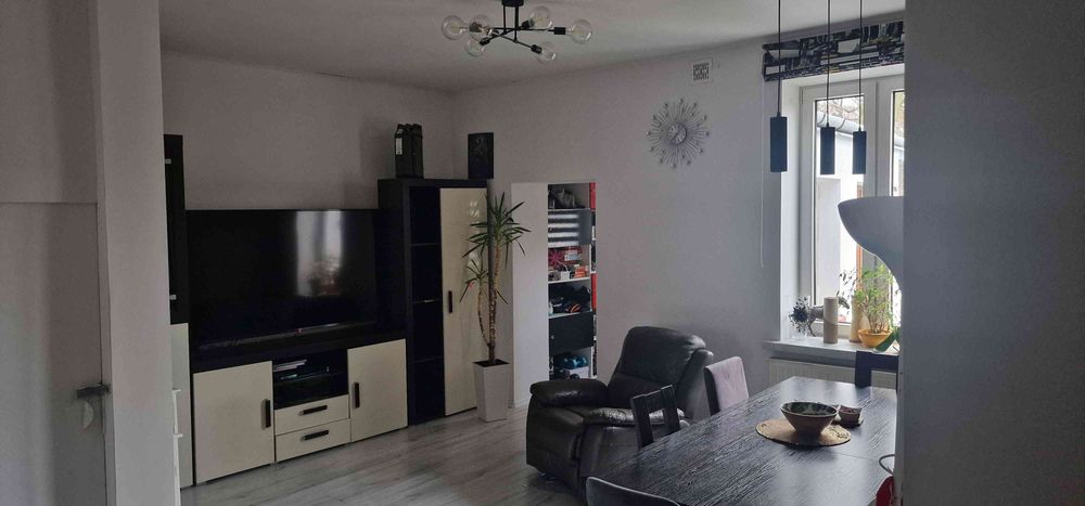 Przestronne bezczynszowe mieszkanie 5-pokojowe z ogrodkiem.