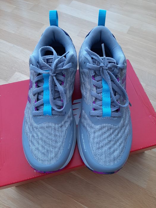 Кросівки New balance 37.5