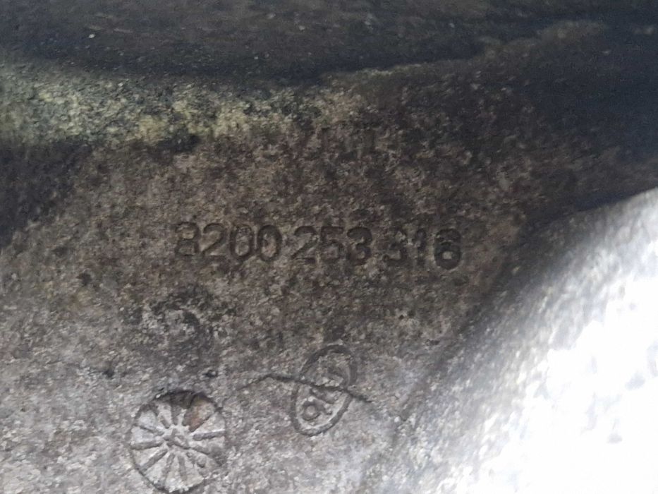 Łapa Mocowanie Silnika Renault 82.002.533.16