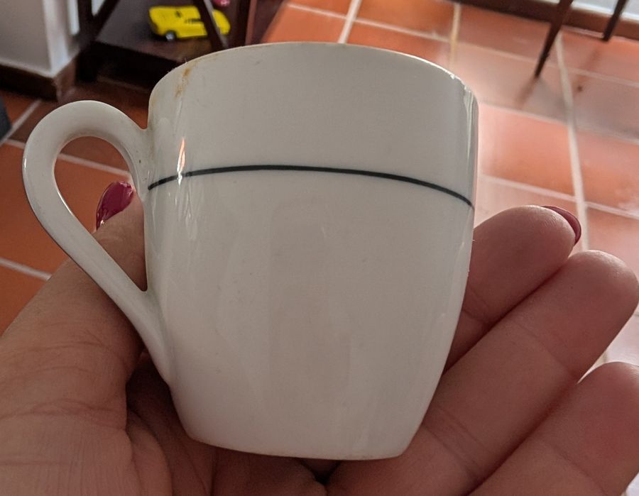 Várias peças da vista alegre