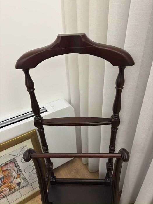 Cabide em Mogno Maciço