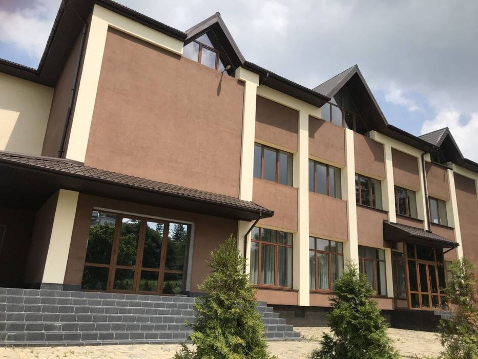 Продаж окремого комерційного приміщення