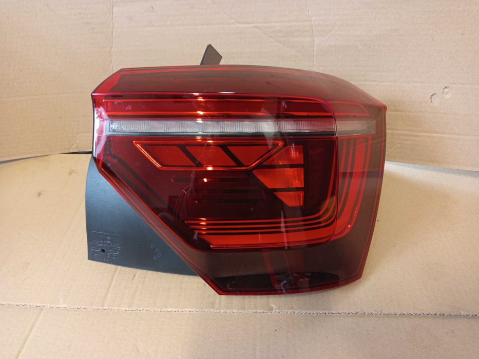 VW Volkswagen POLO VI 2G lift Lampa Prawa Tylna tył IQ Light 2G0.945.208H