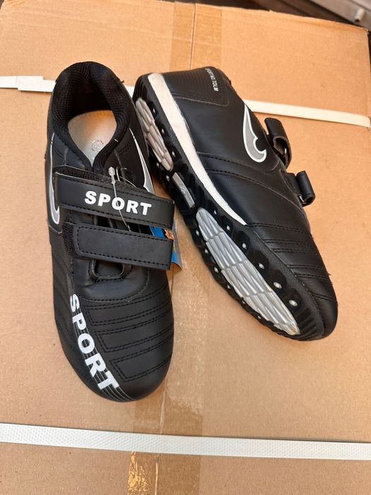 Дитячі кросівки з еко шкіри