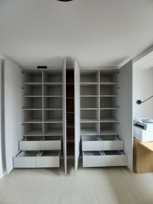 Meble na wymiar, kuchnie, szafy, zabudowy, stolarz