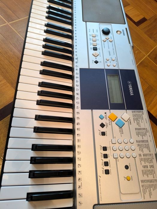 Синтезатор Ямаха Yamaha PSR - E323