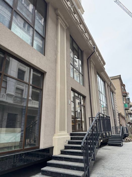 Фітнес. Супермаркет. Учбовий центр . Новий клубний будинок.