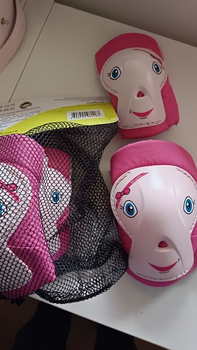 Capacete e proteção joelhos e cotovelos