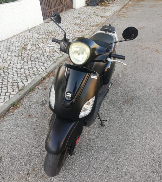 Sym fidlle 50 a trabalhar