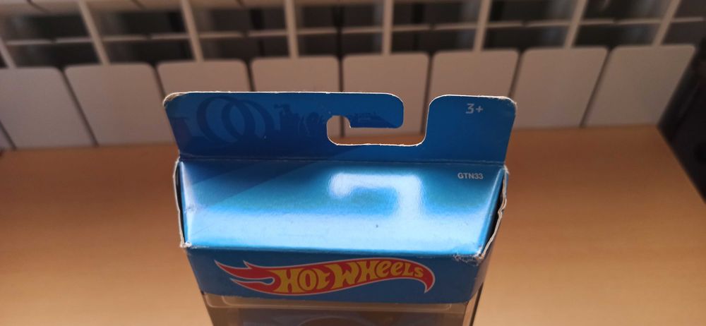 5-pack hot wheels