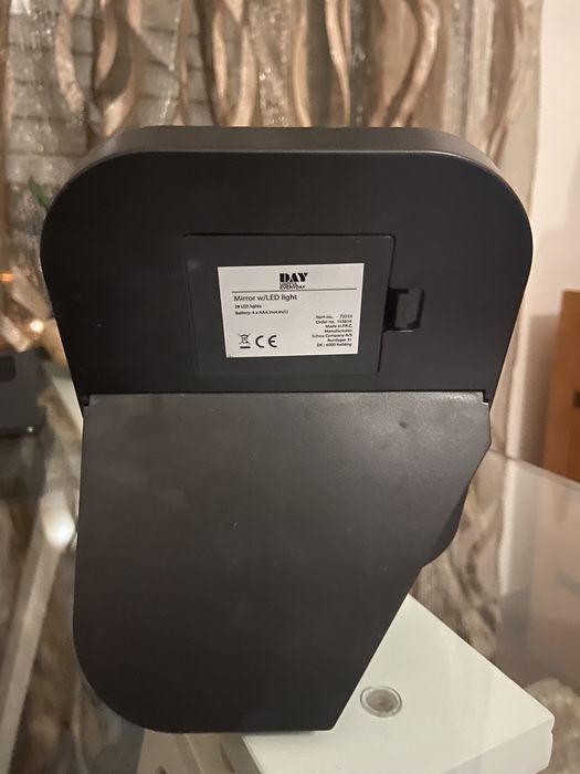 Touch-light mirror64739557612289123