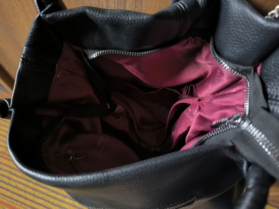 Сумка жіноча містка