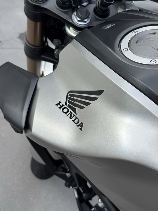 HONDA CB125R 2024